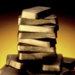 Gold futures hover near five-month lows
